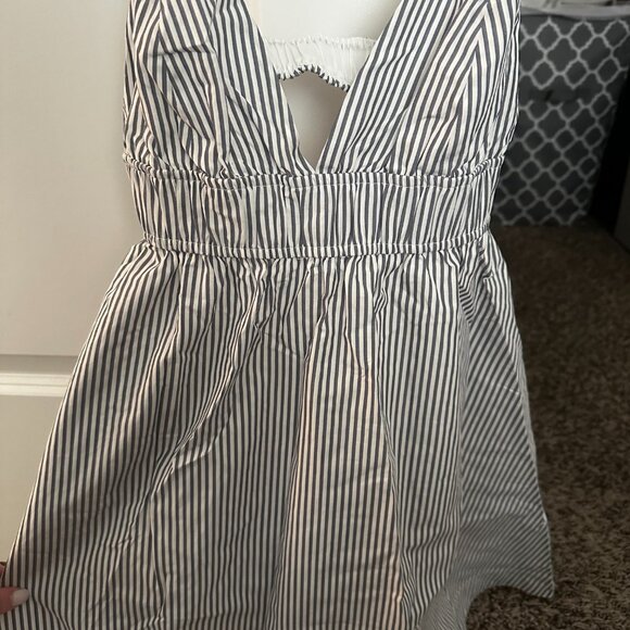 Encourage Poplin Mini Dress - Picture 4 of 6